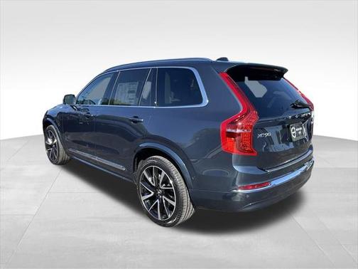2025 Volvo XC90 B6 Plus 7-Seater