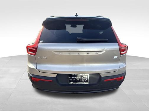 2023 Volvo XC40 Recharge Pure Electric Twin Plus