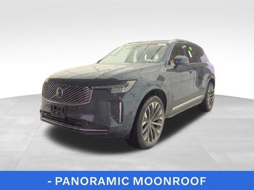 2025 Volvo XC90 B6 Plus 7-Seater