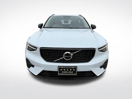Cloud Blue 2026 Volvo XC40 B5 Plus