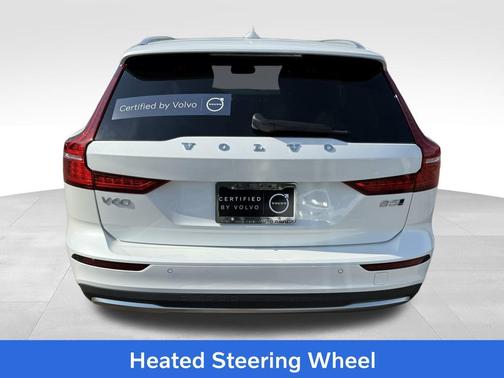 2025 Volvo V60 Cross Country B5 Plus