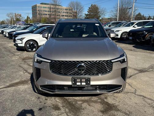 2026 Volvo XC90 Plug-In Hybrid T8 Plus