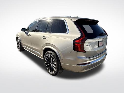2026 Volvo XC90 Plug-In Hybrid T8 Plus