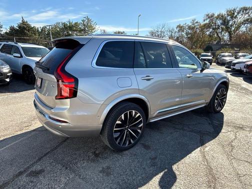 2026 Volvo XC90 Plug-In Hybrid T8 Plus