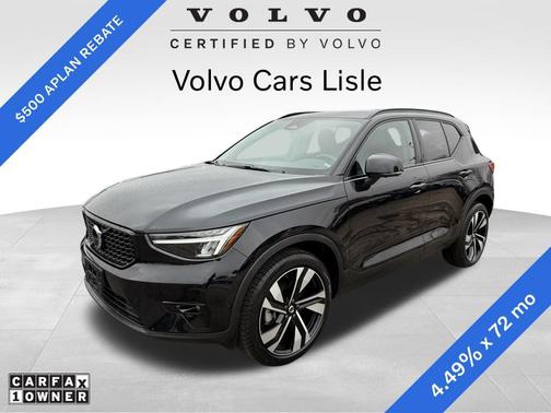 2025 Volvo XC40 B5 Plus Dark Theme