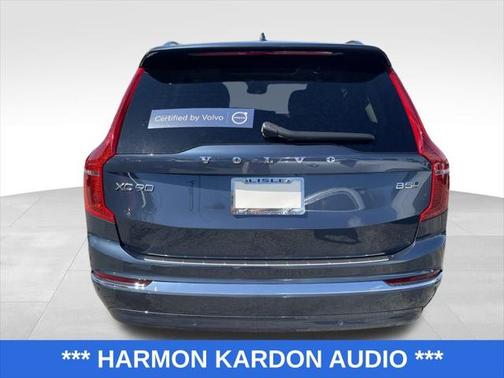 2024 Volvo XC90 B5 Plus