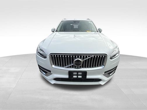 2023 Volvo XC90 B6 Plus 6-Seater