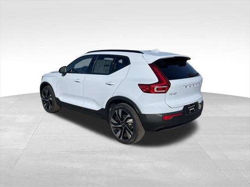 2026 Volvo XC40 Ultra