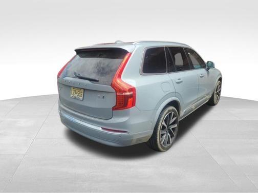 2024 Volvo XC90 B6 Plus Bright Theme 6-Seater
