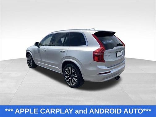 2022 Volvo XC90 T6 Momentum