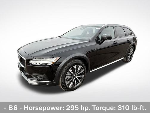 2024 Volvo V90 Cross Country B6