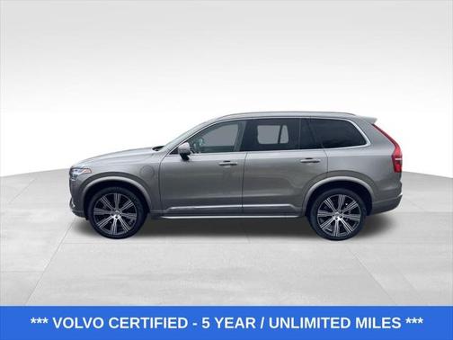 2022 Volvo XC90 Recharge Plug-In Hybrid T8 Inscription 7 Passenger