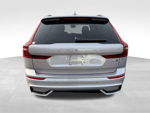 2026 Volvo XC60 B5 Core