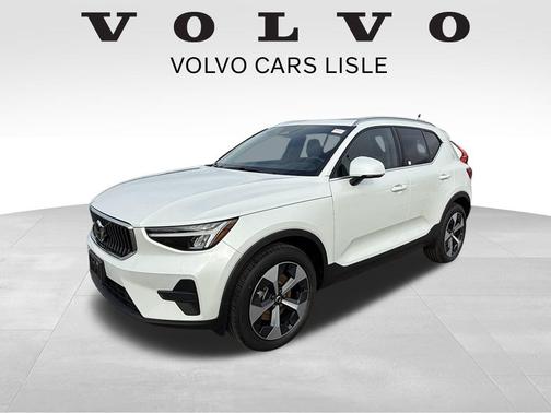 2025 Volvo XC40 B5 Core