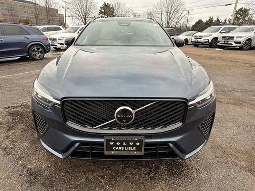 2026 Volvo XC60 B5 Plus