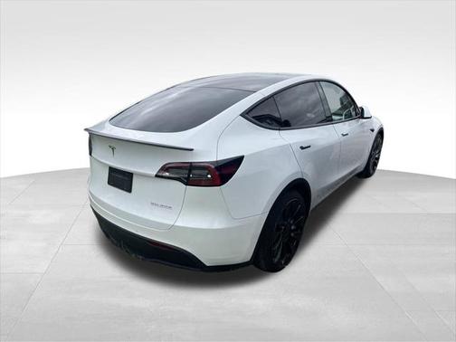 2022 Tesla Model Y Performance Dual Motor All-Wheel Drive