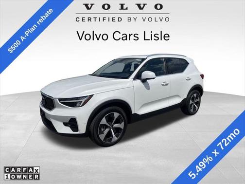 2025 Volvo XC40 B5 Plus Bright Theme