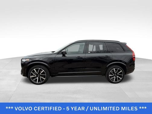 2023 Volvo XC90 Recharge Plug-In Hybrid T8 Plus Dark Theme 7 Passenger