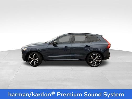 2025 Volvo XC60 B5 Ultra