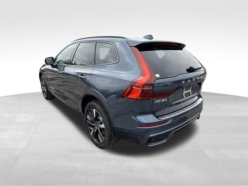 2026 Volvo XC60 B5 Core