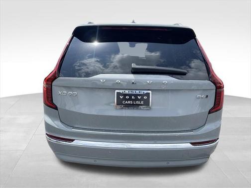 2025 Volvo XC90 B6 Plus 7-Seater