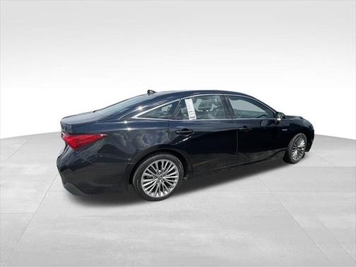 2021 Toyota Avalon Hybrid Limited