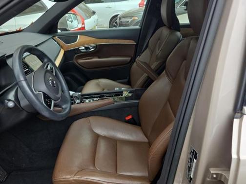 2023 Volvo XC90 B6 Plus 7-Seater