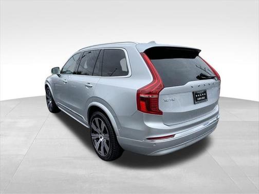 2022 Volvo XC90 T6 Inscription