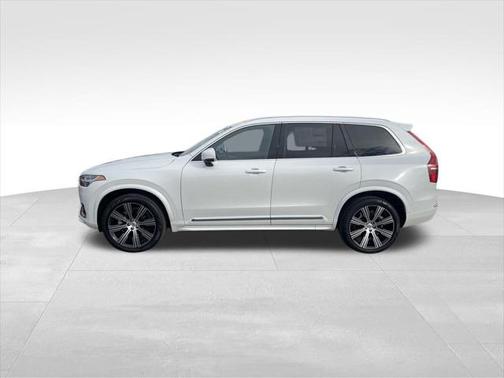 2025 Volvo XC90 B6 Plus 6-Seater