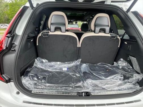 2025 Volvo XC90 B6 Plus 7-Seater