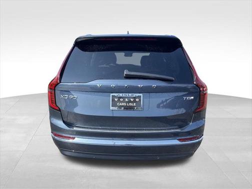 2025 Volvo XC90 Plug-In Hybrid T8 Plus