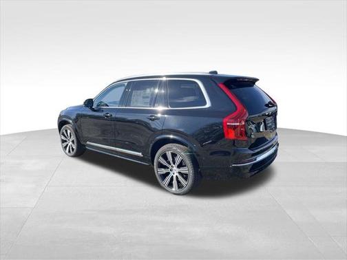 2025 Volvo XC90 B6 Plus 7-Seater