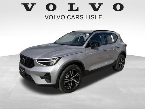 2026 Volvo XC40 B5 Core