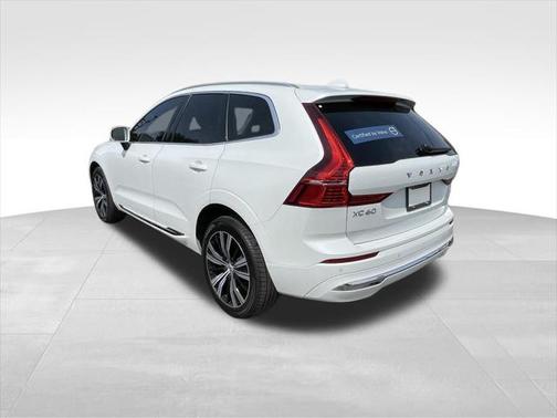 2022 Volvo XC60 B5 Inscription