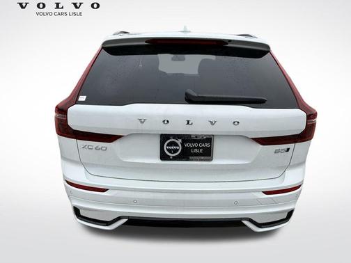 2026 Volvo XC60 B5 Core