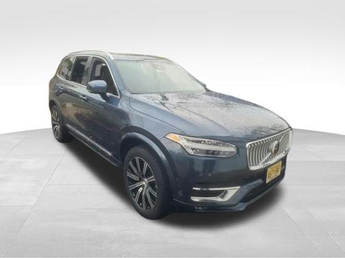 2024 Volvo XC90 B6 Plus Bright Theme