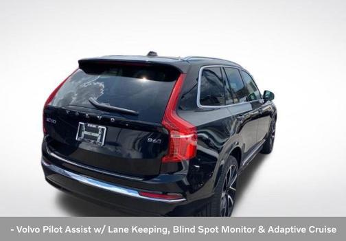 Onyx Black Metallic 2024 Volvo XC90 B6 Plus Bright Theme 6-Seater