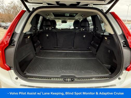 2025 Volvo XC90 Plug-In Hybrid T8 Ultra