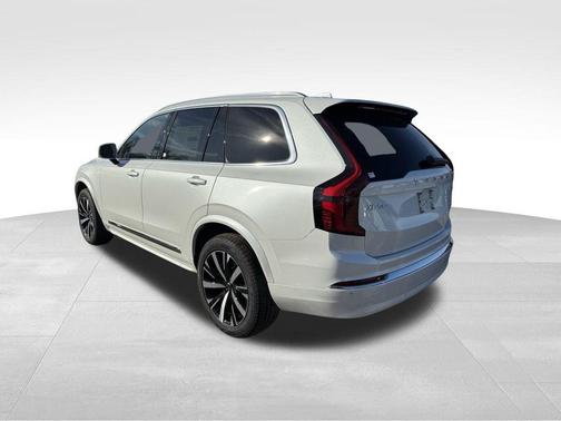 2026 Volvo XC90 B5 Core