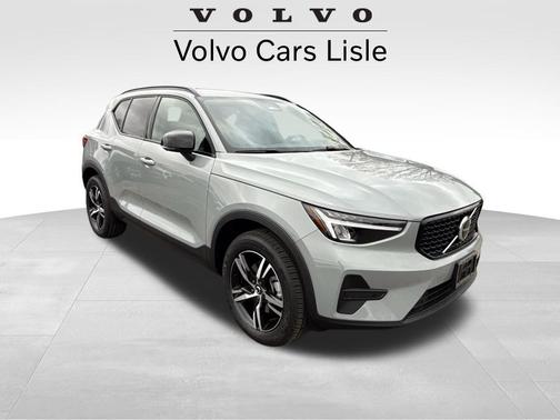 2026 Volvo XC40 B5 Core