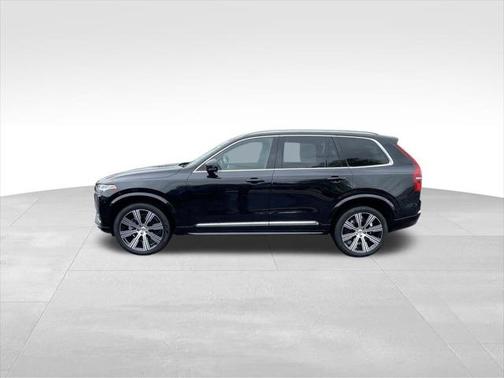2025 Volvo XC90 B6 Plus 7-Seater