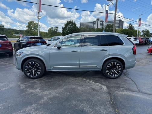 2026 Volvo XC90 B6 Plus 7-Seater