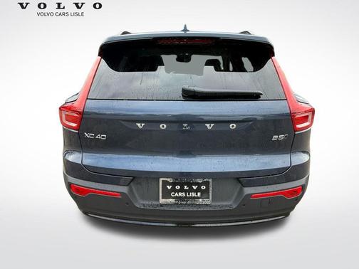 2026 Volvo XC40 B5 Plus