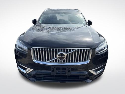 Onyx Black Metallic 2024 Volvo XC90 Recharge Plug-In Hybrid Ultimate
