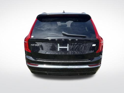 Onyx Black Metallic 2024 Volvo XC90 Recharge Plug-In Hybrid Ultimate