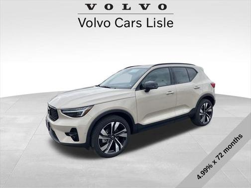 2025 Volvo XC40 B5 Ultra Dark Theme