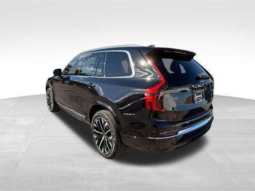 2026 Volvo XC90 B6 Plus 7-Seater