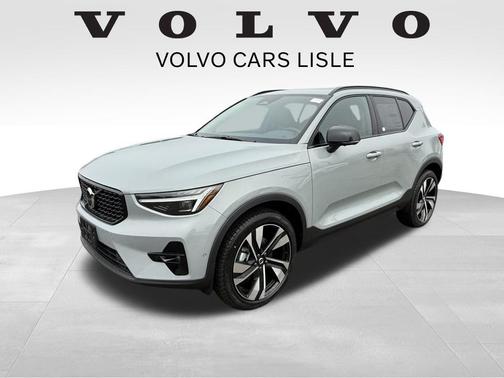 2026 Volvo XC40 B5 Ultra