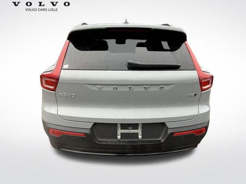 2026 Volvo XC40 B5 Ultra