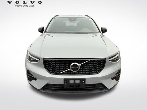 2026 Volvo XC40 B5 Ultra